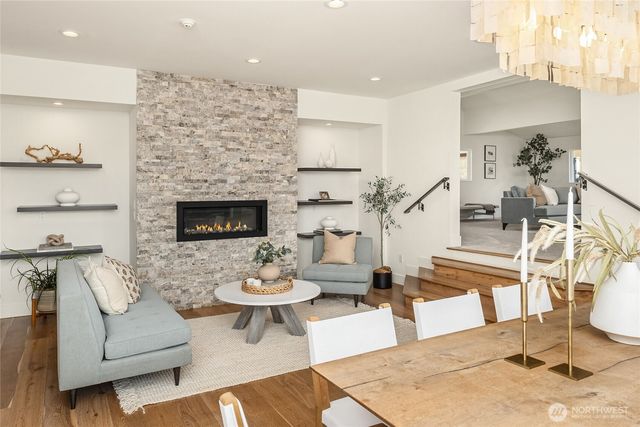 5830 W Mercer Way, Mercer Island, WA 98040