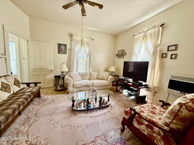 83 2nd Ave Pee Dee, Rockingham, NC 28379