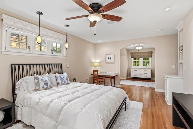 1843 Highland Parkway, Saint Paul, MN 55116