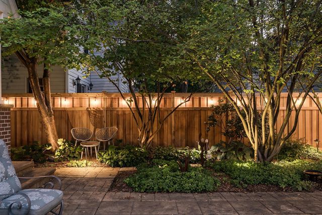1843 Highland Parkway, Saint Paul, MN 55116
