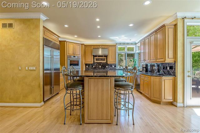 17671 Cranbrook Drive, Northville, MI 48168