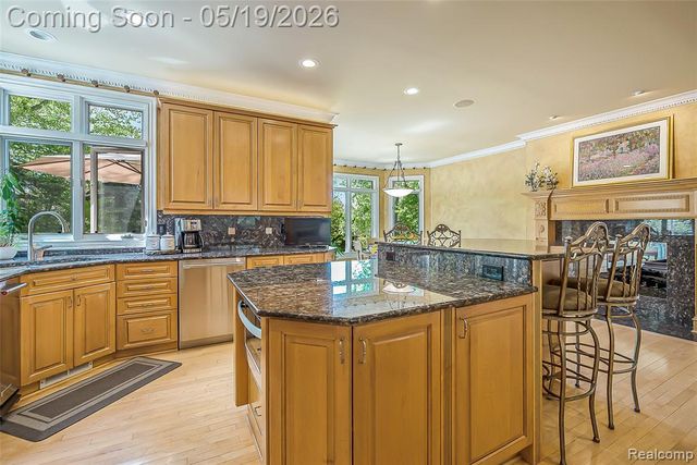 17671 Cranbrook Drive, Northville, MI 48168