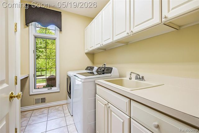17671 Cranbrook Drive, Northville, MI 48168