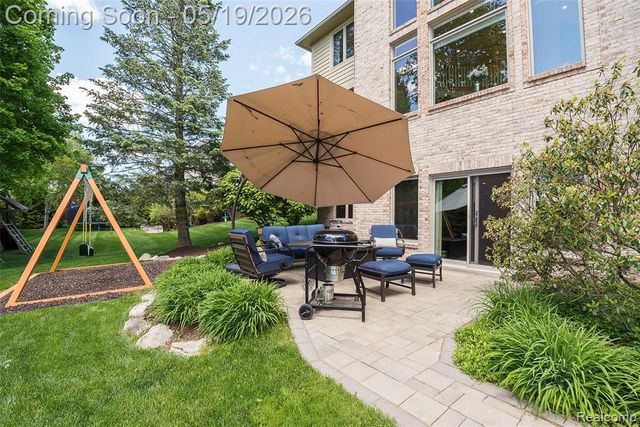 17671 Cranbrook Drive, Northville, MI 48168