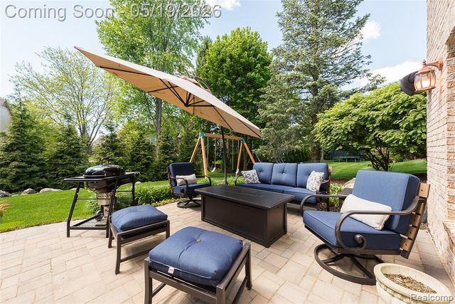 17671 Cranbrook Drive, Northville, MI 48168