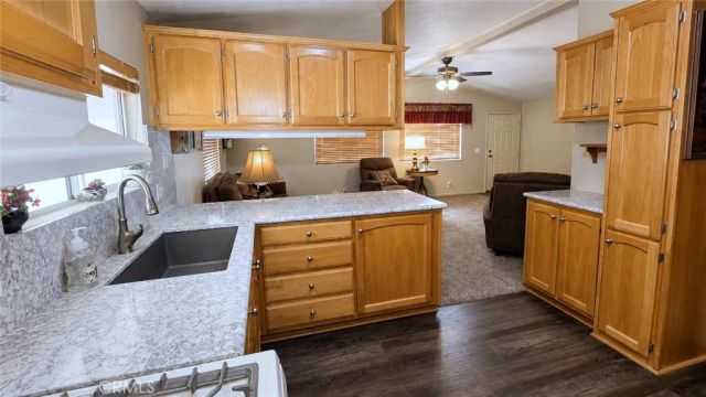 1010 Terrace 44, San Bernardino, CA 92410