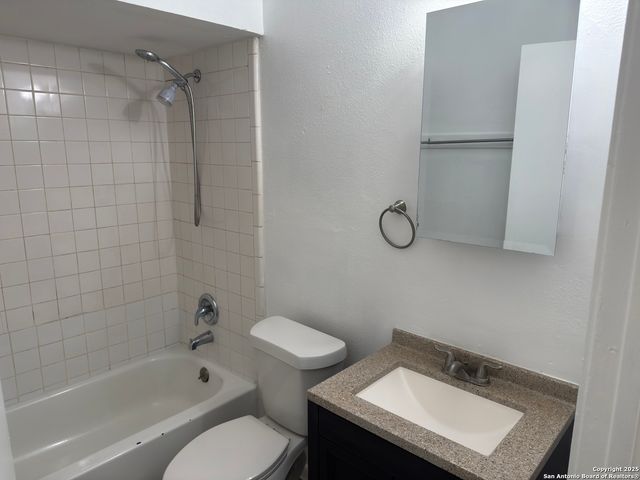 214 Merida #1, San Antonio, TX 78207