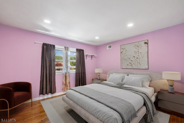 101 Pinecrest Ter, Wayne Twp., NJ 07470