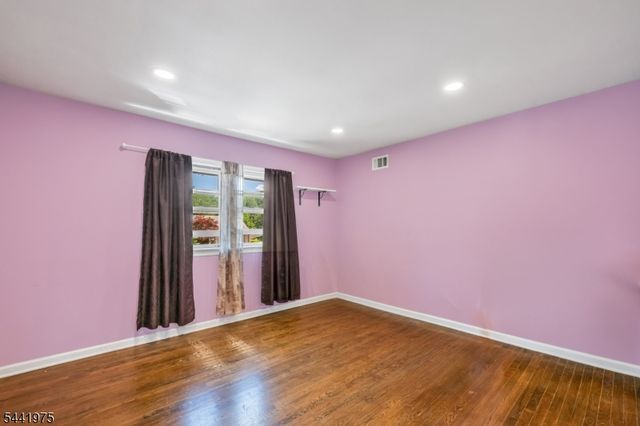 101 Pinecrest Ter, Wayne Twp., NJ 07470