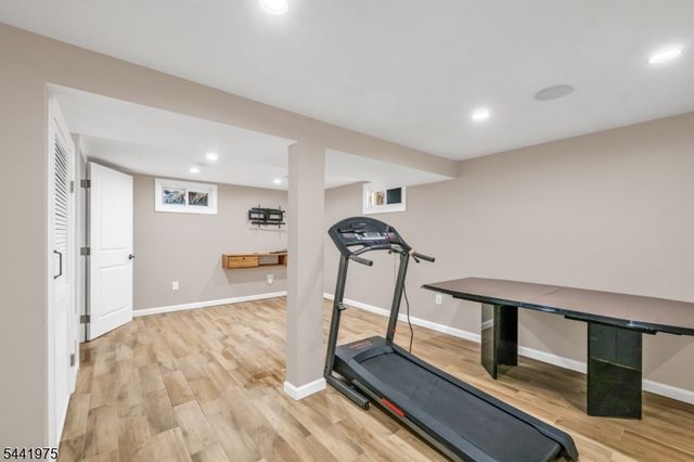 101 Pinecrest Ter, Wayne Twp., NJ 07470