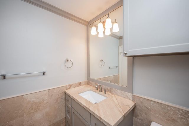 9015 Gaylord Street 57, Hedwig Village, TX 77024