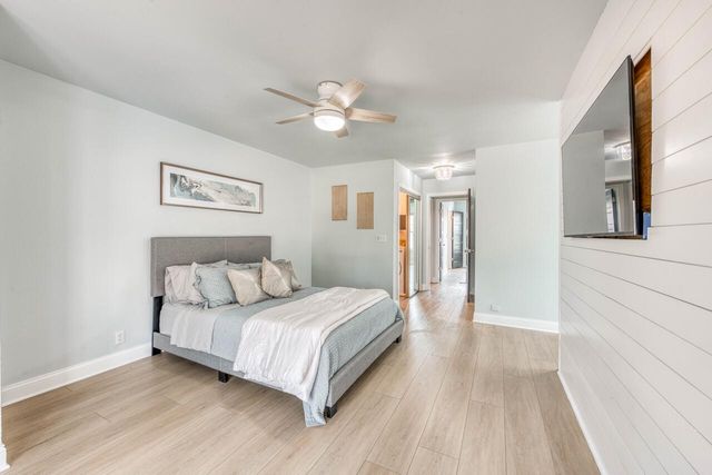 200 Free Rein 10, Horseshoe Bay, TX 78657