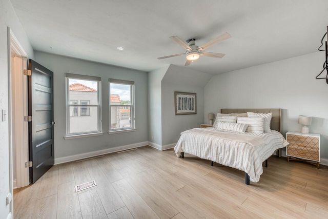 200 Free Rein 10, Horseshoe Bay, TX 78657