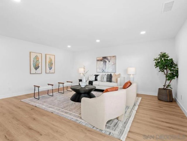 17906 Saint Andrews Dr, Poway, CA 92064