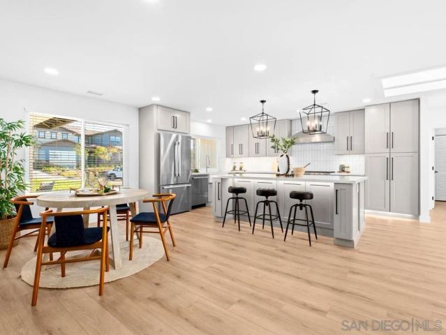 17906 Saint Andrews Dr, Poway, CA 92064