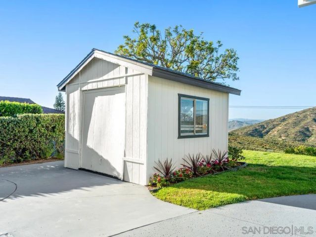 17906 Saint Andrews Dr, Poway, CA 92064