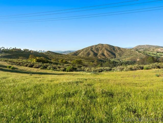 17906 Saint Andrews Dr, Poway, CA 92064