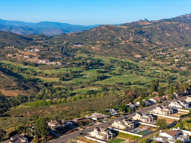 17906 Saint Andrews Dr, Poway, CA 92064