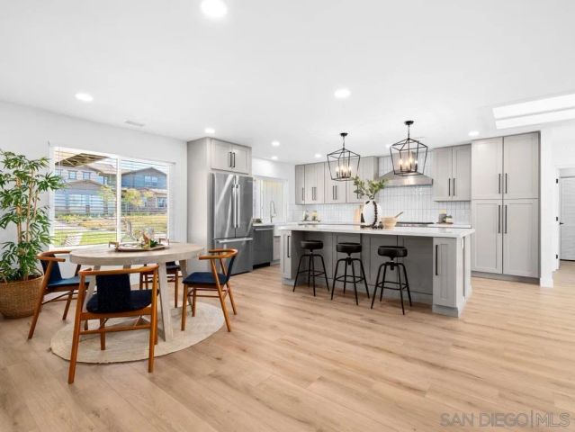 17906 Saint Andrews Dr, Poway, CA 92064