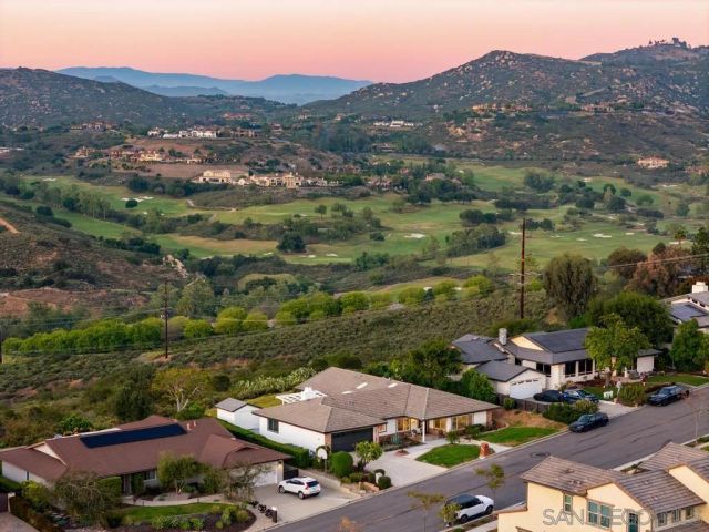 17906 Saint Andrews Dr, Poway, CA 92064