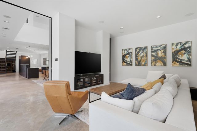 2412 Helena Street, Houston, TX 77006