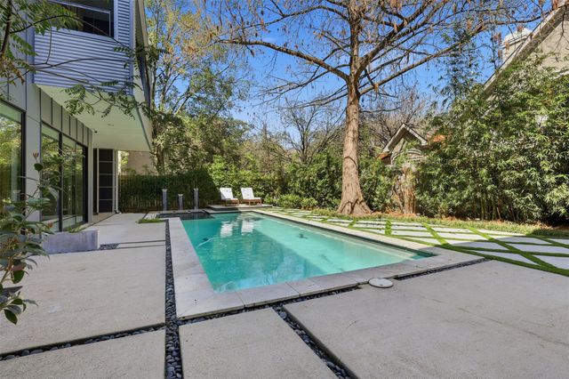 2412 Helena Street, Houston, TX 77006