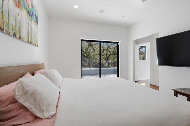 2412 Helena Street, Houston, TX 77006