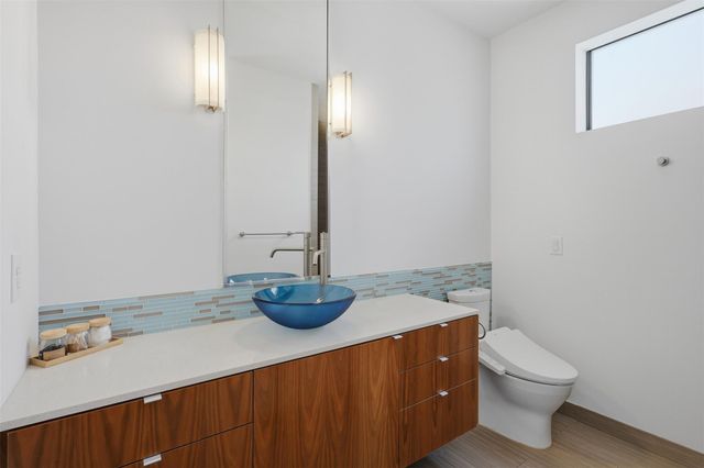 2412 Helena Street, Houston, TX 77006