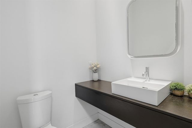 2412 Helena Street, Houston, TX 77006