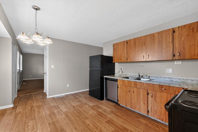 6513 Portsmouth Drive, Reynoldsburg, OH 43068