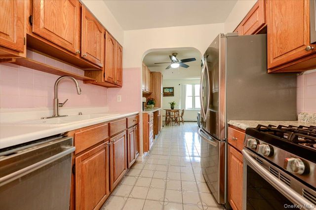 2368 Woodhull Avenue, Bronx, NY 10469