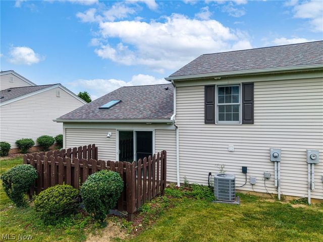 650 Sturbridge Drive 21, Medina, OH 44256