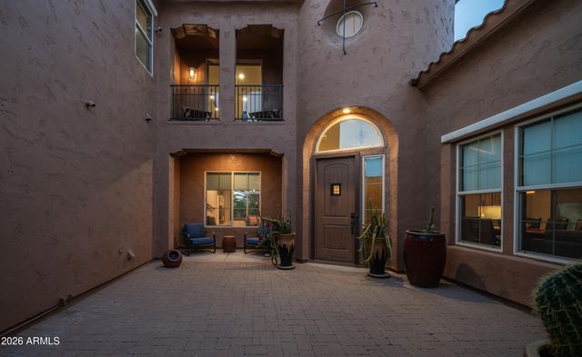 6714 W BURGESS Lane, Laveen, AZ 85339