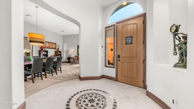 6714 W BURGESS Lane, Laveen, AZ 85339