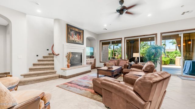 6714 W BURGESS Lane, Laveen, AZ 85339