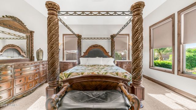 6714 W BURGESS Lane, Laveen, AZ 85339
