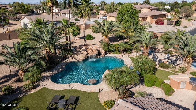 6714 W BURGESS Lane, Laveen, AZ 85339