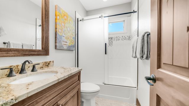 6714 W BURGESS Lane, Laveen, AZ 85339