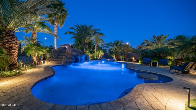 6714 W BURGESS Lane, Laveen, AZ 85339