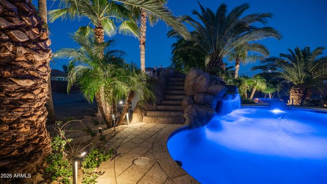 6714 W BURGESS Lane, Laveen, AZ 85339