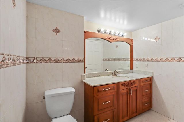 3844 Lyons Rd 112-4, Coconut Creek, FL 33073