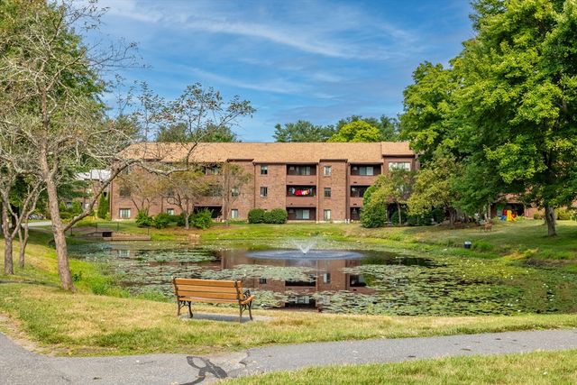 11 Davis a5, Acton, MA 01720