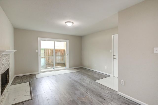 3300 Pebblebrook Drive 15, Seabrook, TX 77586