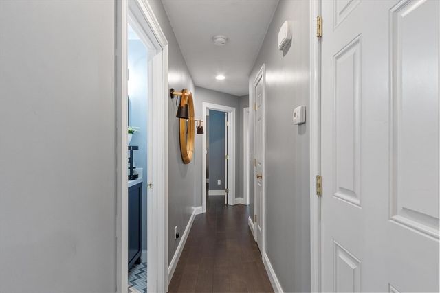 24 High St, North Brookfield, MA 01535