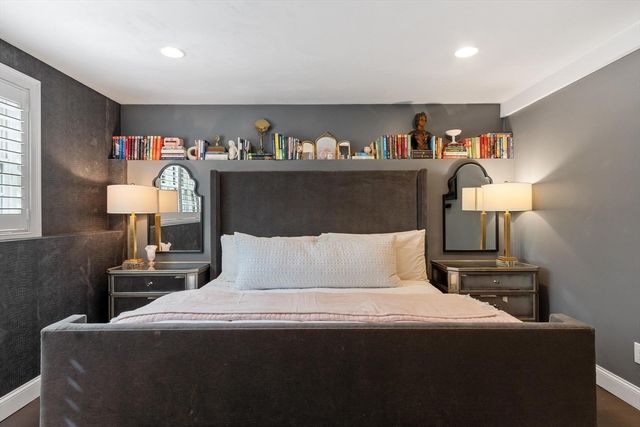 24 High St, North Brookfield, MA 01535