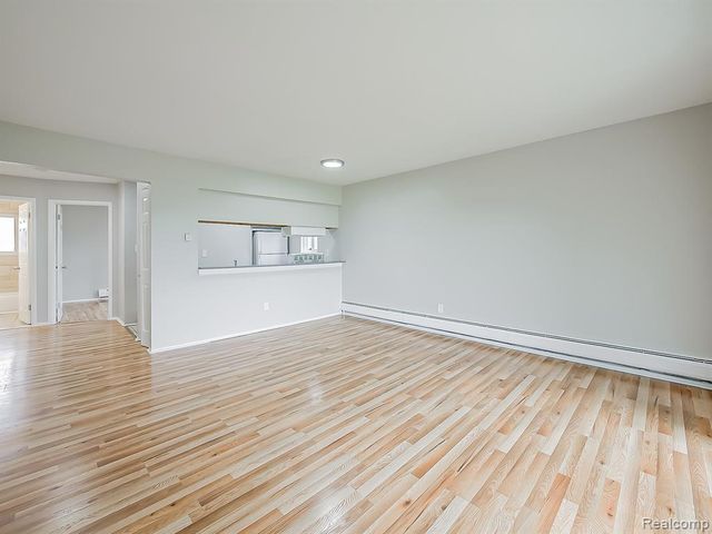 1490 Nancywood Drive 12, Waterford, MI 48327