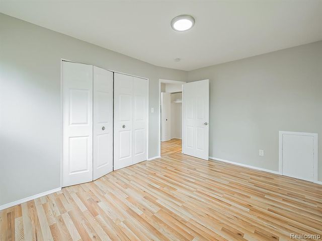 1490 Nancywood Drive 12, Waterford, MI 48327