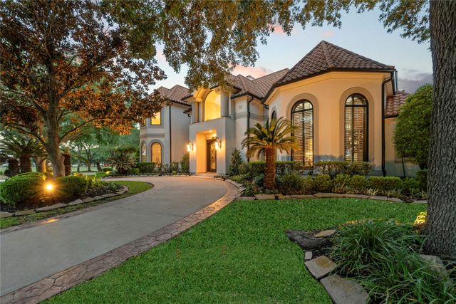 1810 Watercastle Court, Houston, TX 77077