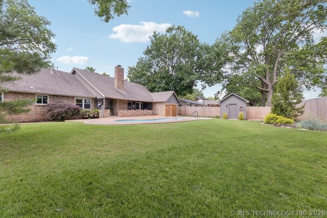 2995 E 56th Place S, Tulsa, OK 74105