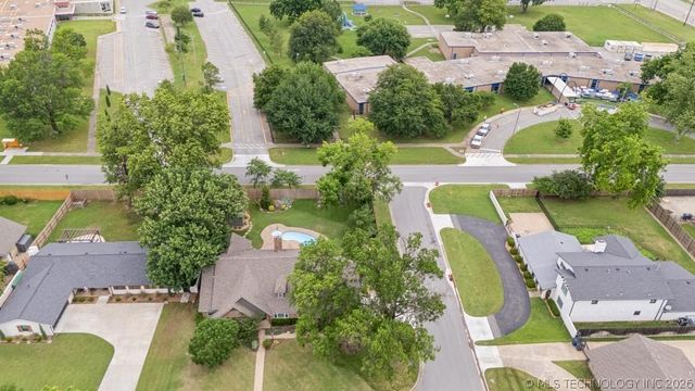 2995 E 56th Place S, Tulsa, OK 74105